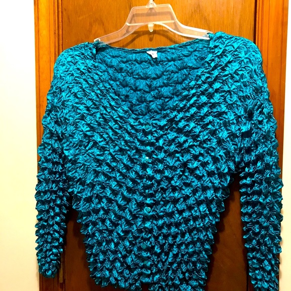 EUC 🌸Puckered Top🌸 - Picture 5 of 6